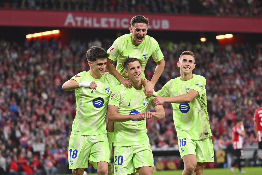 美媒：锡安前队友称锡安拥有詹姆斯级别的天赋，本可以更出色